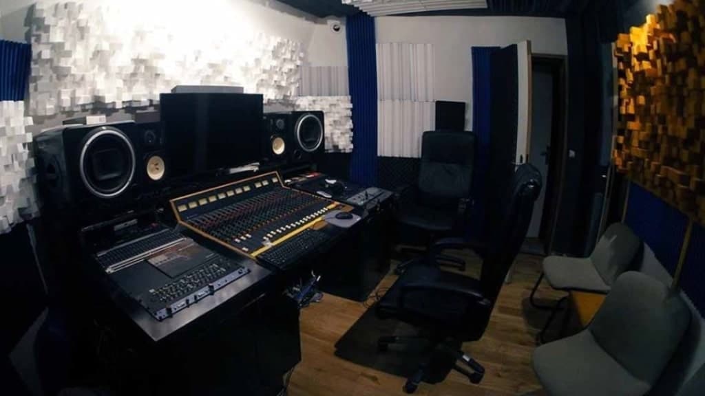 Studio Blue Lines